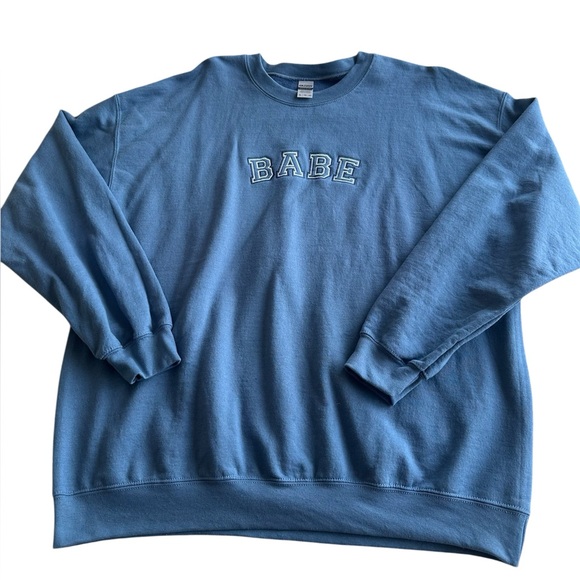 Gildan Tops - BABE Women's Blue Crewneck Embroidered Sweatshirt XL NWOT